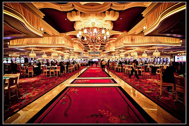 aging Bull Slots آن لائن کیسینو میں اصل گیمز